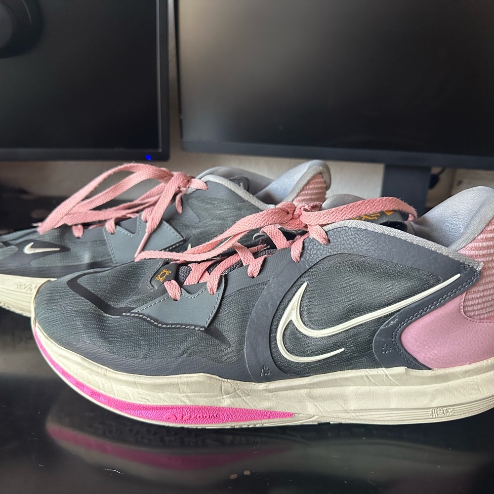 Nike Kyrie 5 Preservation